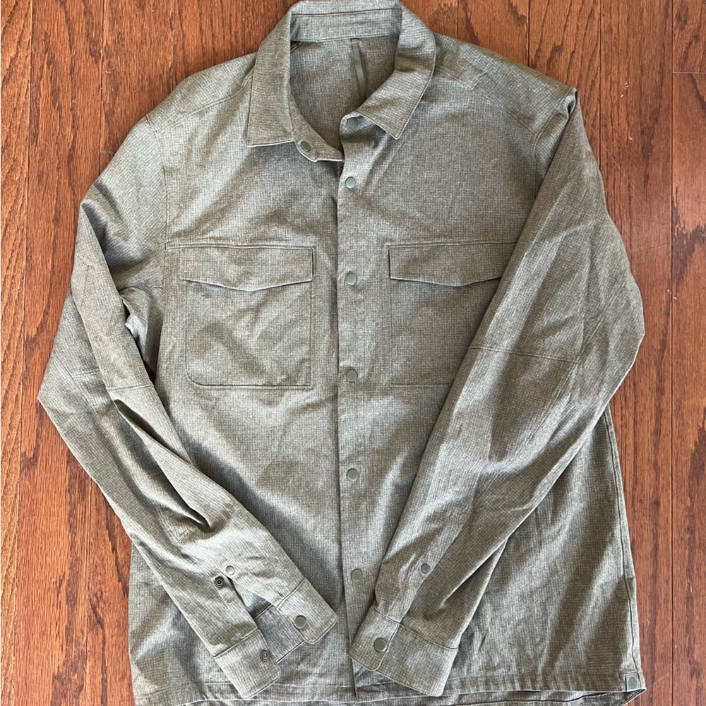 Men’s Lululemon Green Snap Button Down Shirt Large L